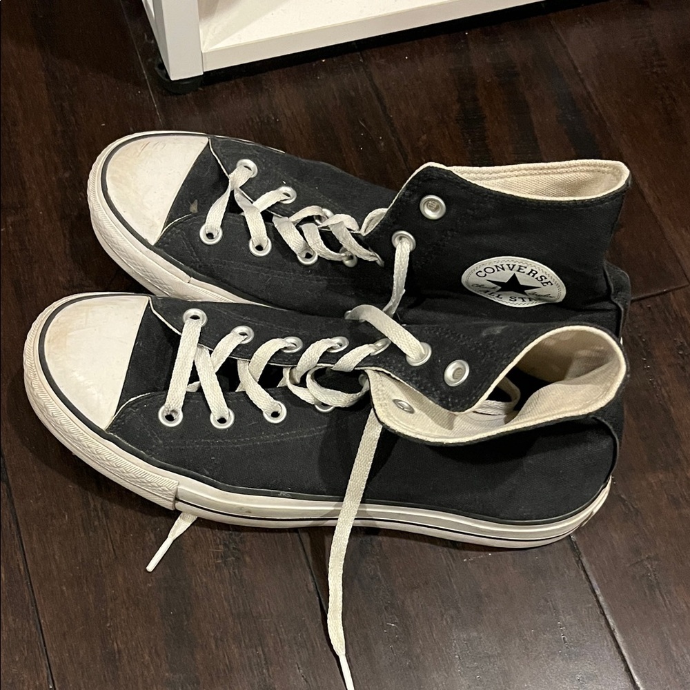 Platform Converse Black and White High-Tops